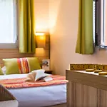 Bleues Delcloy Hotel 3*