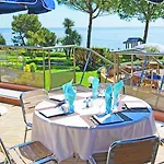 Hotel Bleues Delcloy 3*