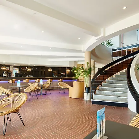 Bleues Delcloy Hotel 3*