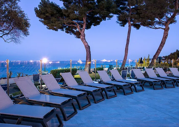 Hotel Bleues Delcloy